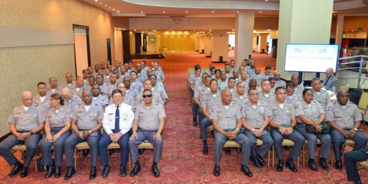 Oficiales superiores finalizan con éxito taller “Liderazgo Policial-Énfasis Transformación Integral”