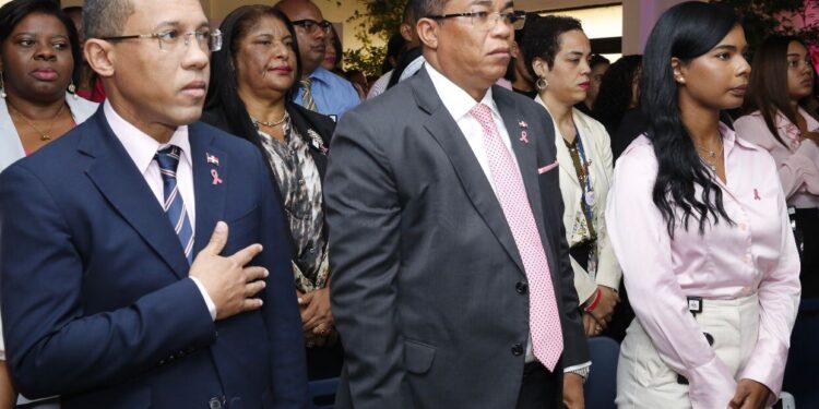 Contraloría llama a sus colaboradores a "La detección temprana salva vidas", sobre el cáncer de mama