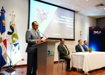 DGA realiza vistas públicas con gremios empresariales sobre reglamento de la Ley de Aduanas