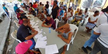 Moscoso Puello moviliza médicos a La Zurza