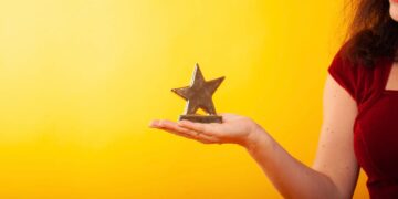 ANTICANON crea premio para escritoras Dominicanas 