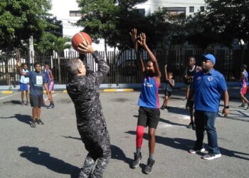 Club San Carlos inicia actividades del 50 aniversario en sede de la Policía Nacional