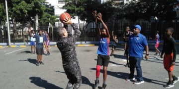 Club San Carlos inicia actividades del 50 aniversario en sede de la Policía Nacional