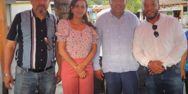 Alcalde apuesta nuevo contenido a oferta país de sol y playa.