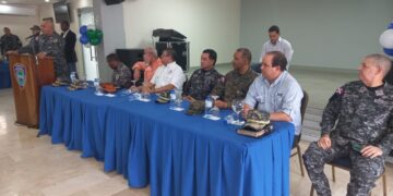 Ministro de Deportes resalta avances del proceso de reforma de la Policía y anuncia becas de estudios para agentes