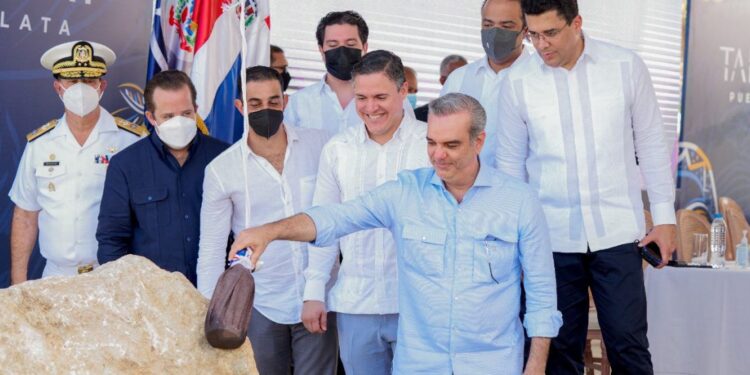 Director de Autoridad Portuaria anuncia importante llegada crucero en aguas dominicanas