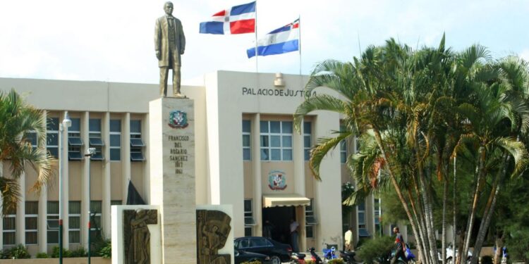 Dictan 30 años de prisión a un hombre que hirió a su pareja y mató a otra mujer