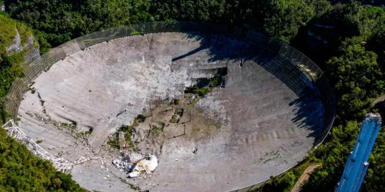Estados Unidos no reconstruirá el famoso radiotelescopio de Puerto Rico que se derrumbó en 2020