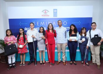 Fundación Francina realiza seminario de autonomía para jóvenes 
