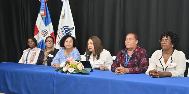Ministerio de la Mujer inicia talleres para la prevención de la violencia intrafamiliar