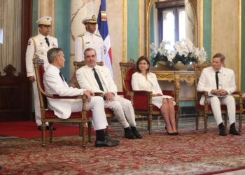 Presidente Abinader recibe cartas credenciales de tres nuevos embajadores