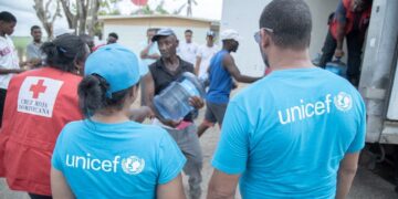 UNICEF y Cruz Roja facilitan sistemas provisionales de abastecimiento de agua para más de 22,000 personas