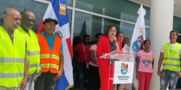 Ayuntamiento de Santo Domingo Este ingresa a la seguridad social a 712 obreros