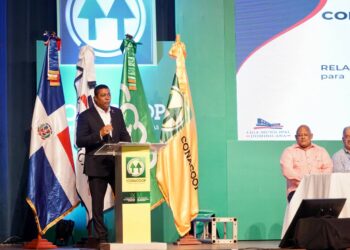 Víctor D´Aza destaca aportes de las cooperativas al desarrollo local