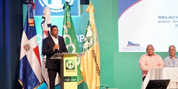 Víctor D´Aza destaca aportes de las cooperativas al desarrollo local