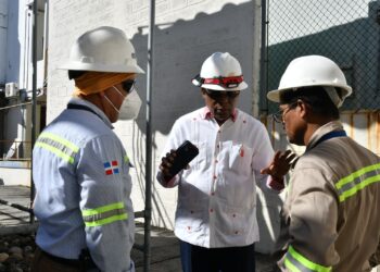 Edeeste restablece más del 80 % de los circuitos afectados por incendio en Subestación Gascue