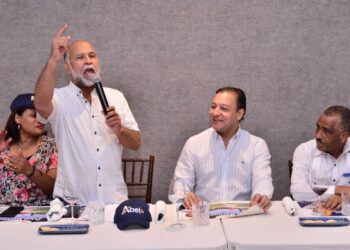 Sector magisterial vaticina el triunfo contundente de Abel Martínez; Hidalgo llama a votar masivamente