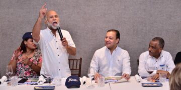 Sector magisterial vaticina el triunfo contundente de Abel Martínez; Hidalgo llama a votar masivamente