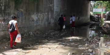 Protestan en sector Quita Sueño por ruptura de tubería