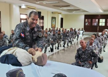 Policía Nacional instruye a sus miembros sobre primeros auxilios