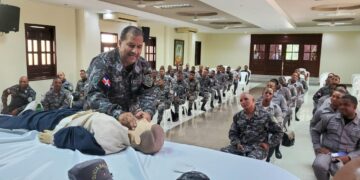 Policía Nacional instruye a sus miembros sobre primeros auxilios