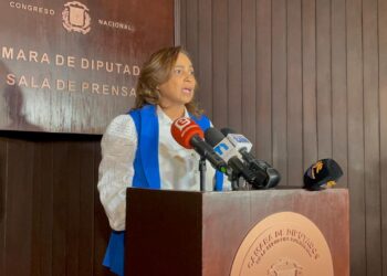 Diputada deposita proyecto de ley para la promoción y fomento de la Agricultura Orgánica