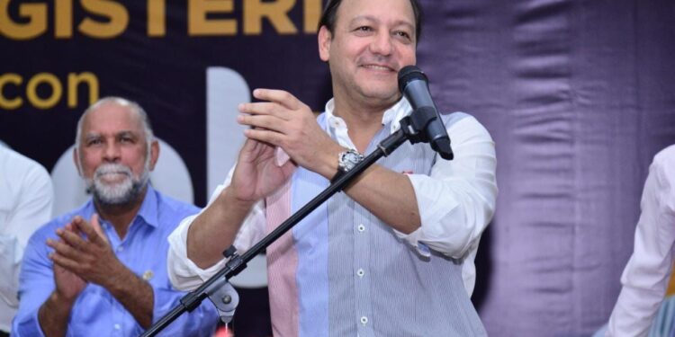 Abel Martínez: “Abracemos con esperanza y alegría, la renovación que empezamos a construir desde el corazón del PLD”