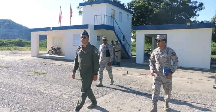Fuerza Aérea ordena acciones que beneficiarán soldados en bases de la frontera