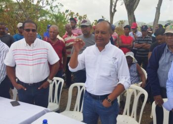 Agricultura supervisa medidas Gobierno para ayudar productores afectados por Fiona