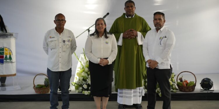 COOPZOAMERICA celebra misa acción de gracias por su 28 aniversario