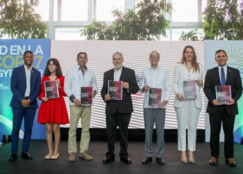 Medio Ambiente realiza conversatorio “Rumbo a la COP27” con participantes de la delegación de RD