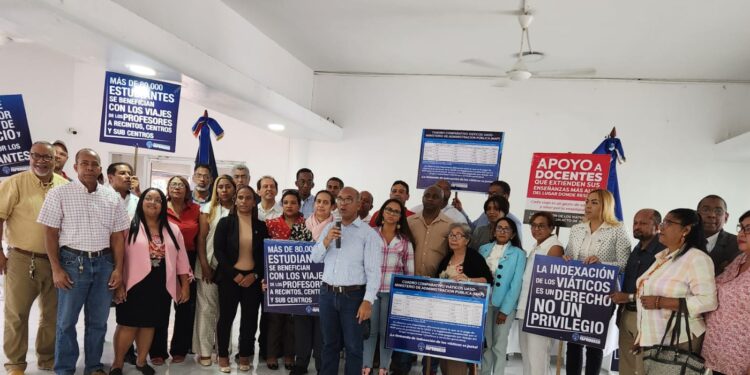 FAPROUASD ratifica paro en Centros Regionales; aprueba ampliar demandas 