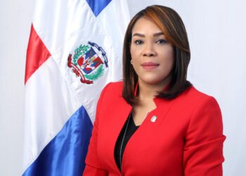 Diputada de Ultramar trabaja proyecto en favor de hijos de padres dominicanos residentes en el extranjero