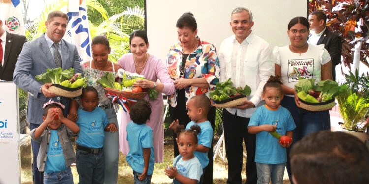 Autoridades del gobierno encabezan lanzamiento de proyecto de Huertos Infantiles en Caipi