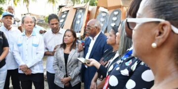 Intervienen Villa Mella con obras públicas  y más seguridad