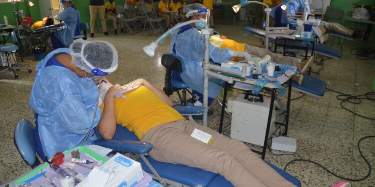 INABIE atiende 6 mil 989 estudiantes en jornadas de salud integral en octubre