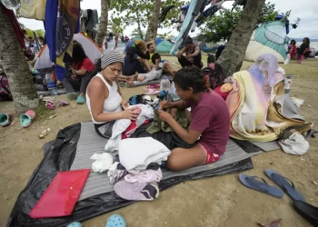 EEUU pide a migrantes venezolanos que no vayan a la frontera