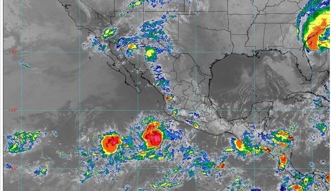 Huracán Orlene se intensificó a categoría 2 y se dirige a Jalisco