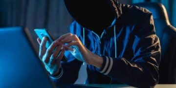 Policía apresa a tres hombres implicados en estafa a varios ciudadanos en Peravia