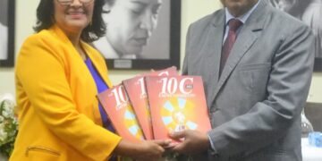 Ponen en circulación el libro “Las 10c del Emprendimiento”