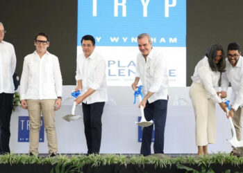 Presidente Abinader encabeza primer palazo de Tryp by Wyndham Playa Palenque