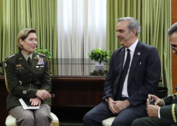 Presidente Abinader se reúne con comandante del Comando Sur EE.UU. general Laura Jane Richardson