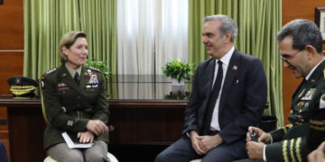 Presidente Abinader se reúne con comandante del Comando Sur EE.UU. general Laura Jane Richardson