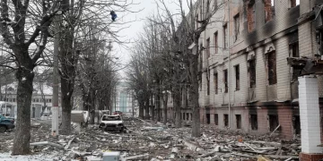 El Gobierno de Ucrania confirmó que casi la mitad de la red energética del país fue dañada por ataques rusos