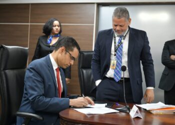 JCE y organizaciones políticas firman compromiso por la integridad electoral