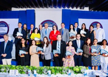 Angie Martínez gana Premio a la Excelencia Exportadora "Embajadora Destacada 2022″