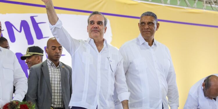 Concluye Congreso de Normas Comunitarias en el Distrito Nacional