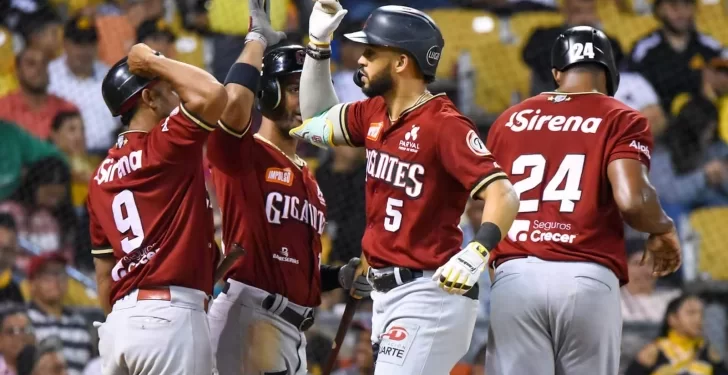 Los Gigantes blanquean a las Águilas seis por cero