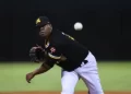 Águilas retoman el primer lugar al derrotar al Licey con pitcheo de Elías