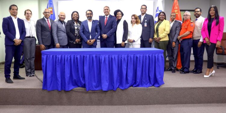 Indotel cede 13 locales a la Defensa Civil para la instalación de oficinas